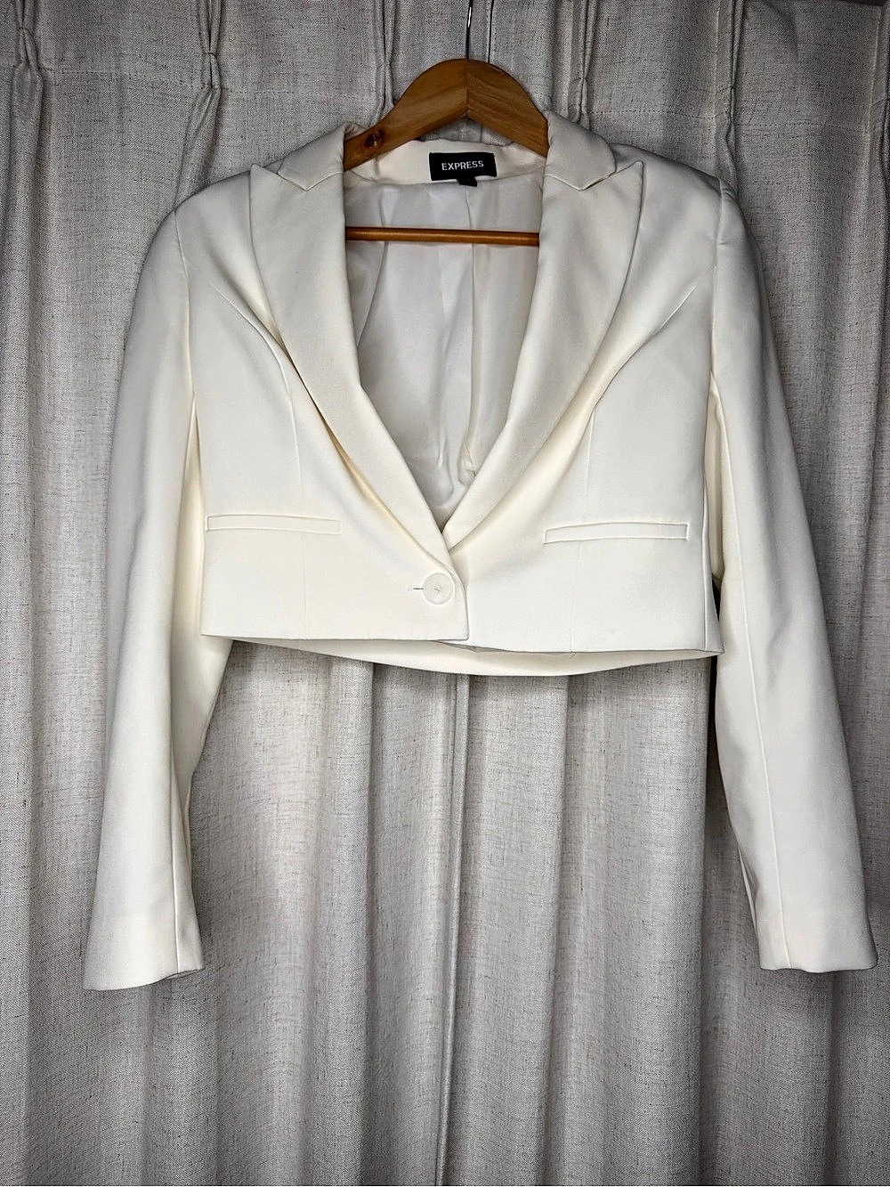 Express Peak Lapel Cropped Blazer White XS